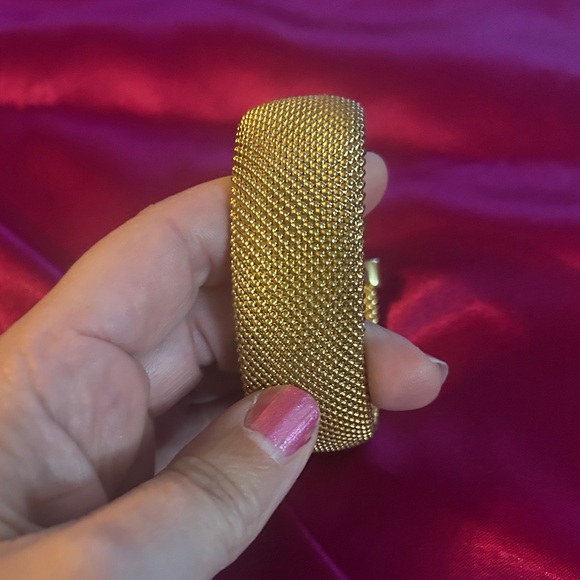 Women’s Cuff Bracelet. - Picture 3 of 6